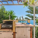 Вилла Buganvilla En *