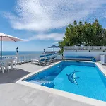 Buganvilla En * Салобрения